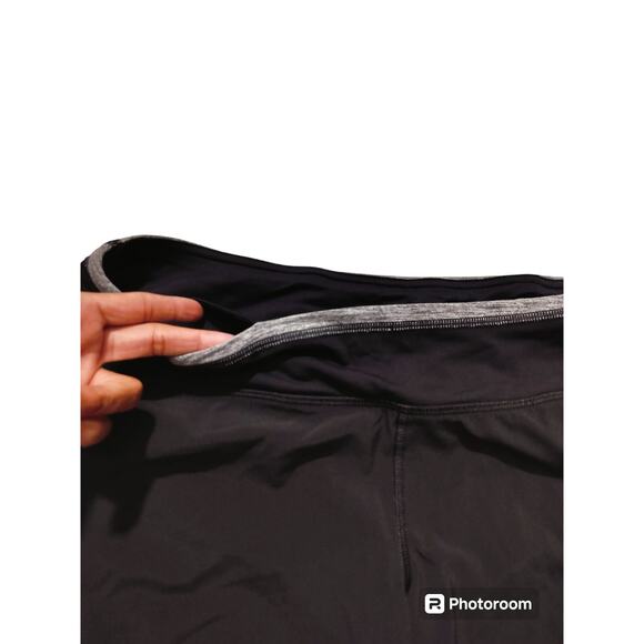 Lululemon run speed up black gray shorts size 8 - Picture 3 of 11